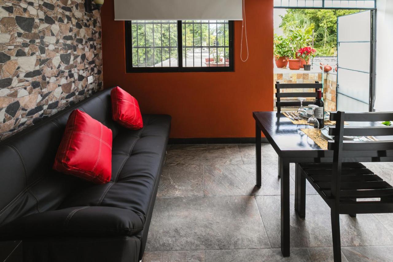 Suite Studio Serviced Apartments เมริดา ภายนอก รูปภาพ
